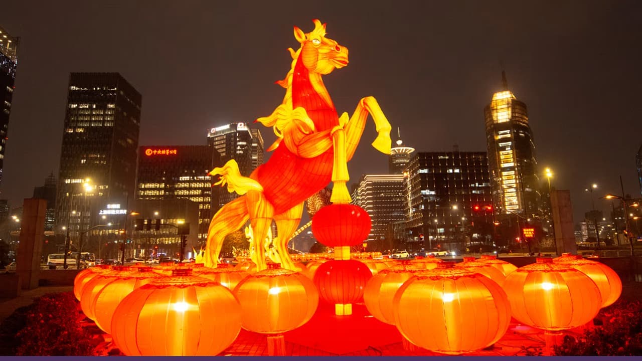 fire-horse-display